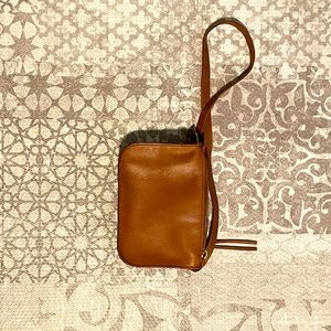 Madewell “Simple Pouch” belt bag in Saddle, size small